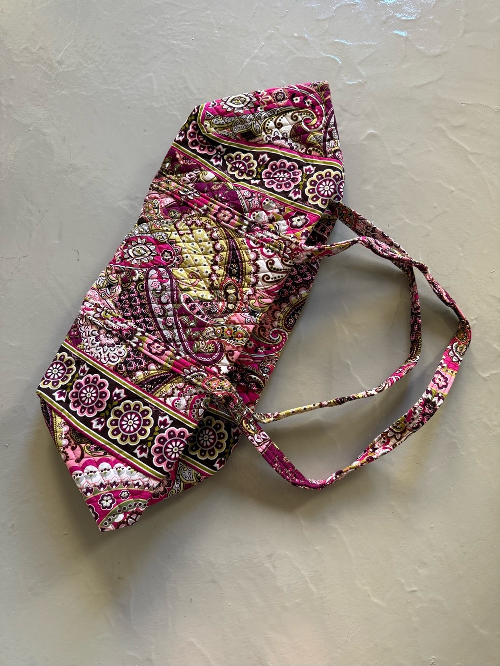 Vera Bradley Large Duffle Bag in Very Berry Paisley - Picture 2 of 5